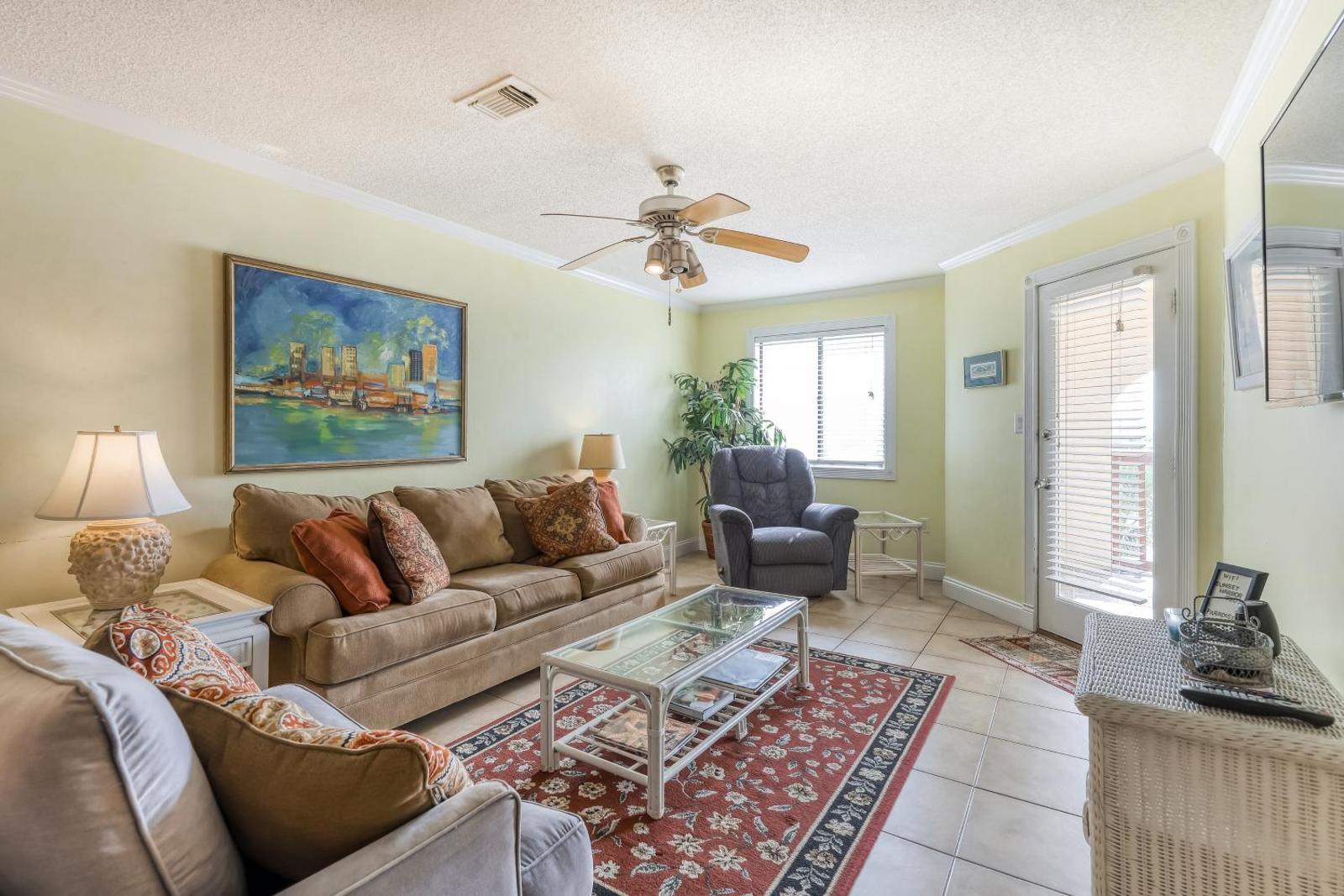 Sunset Harbor 2-303 Main image 2